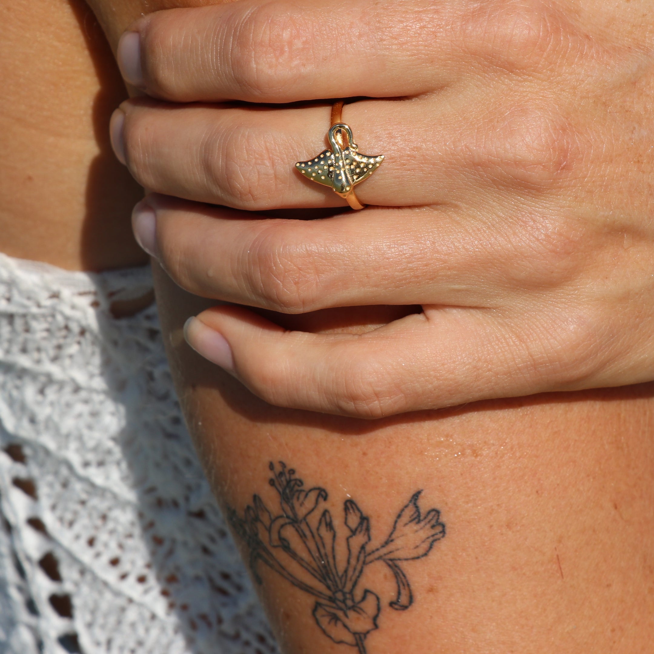 Stingray Ring Gold