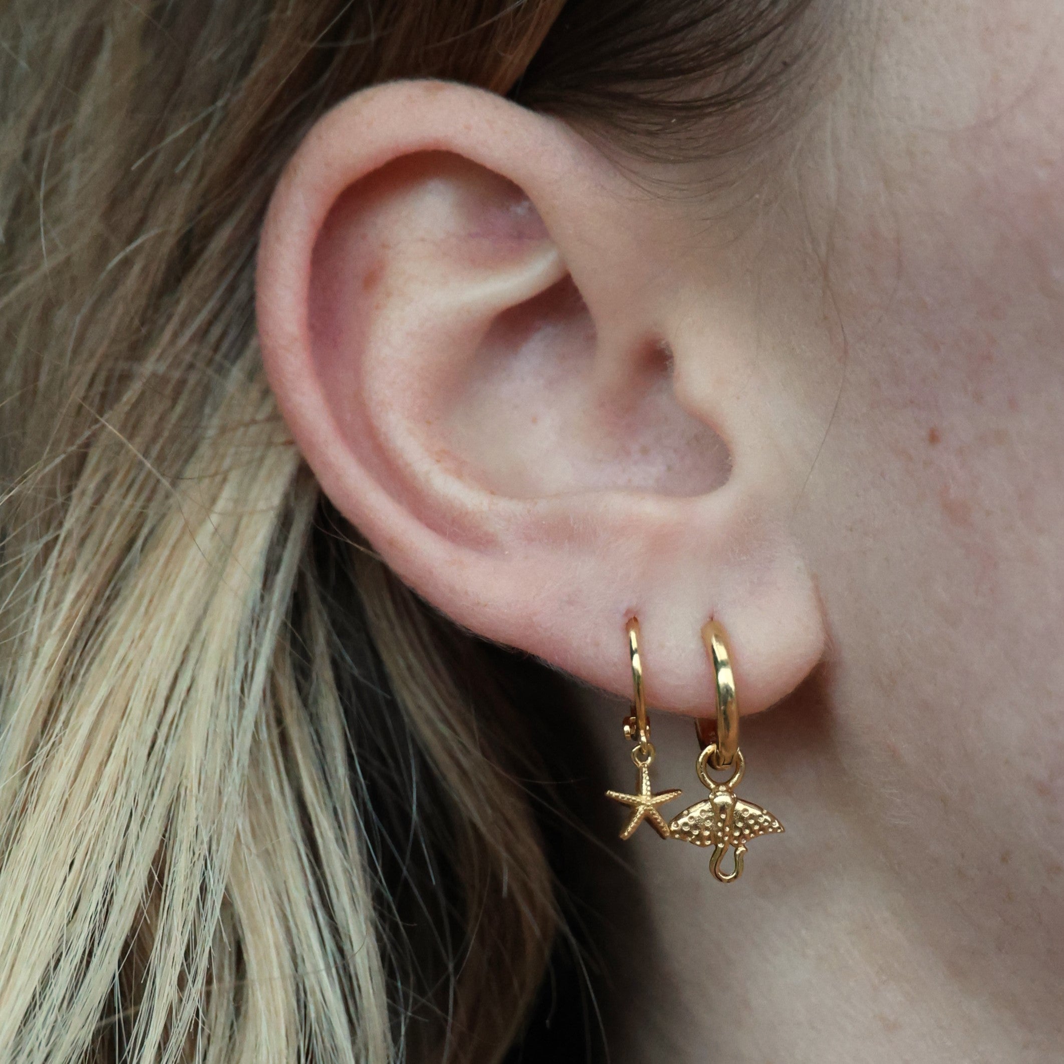 Stingray Gold Huggies