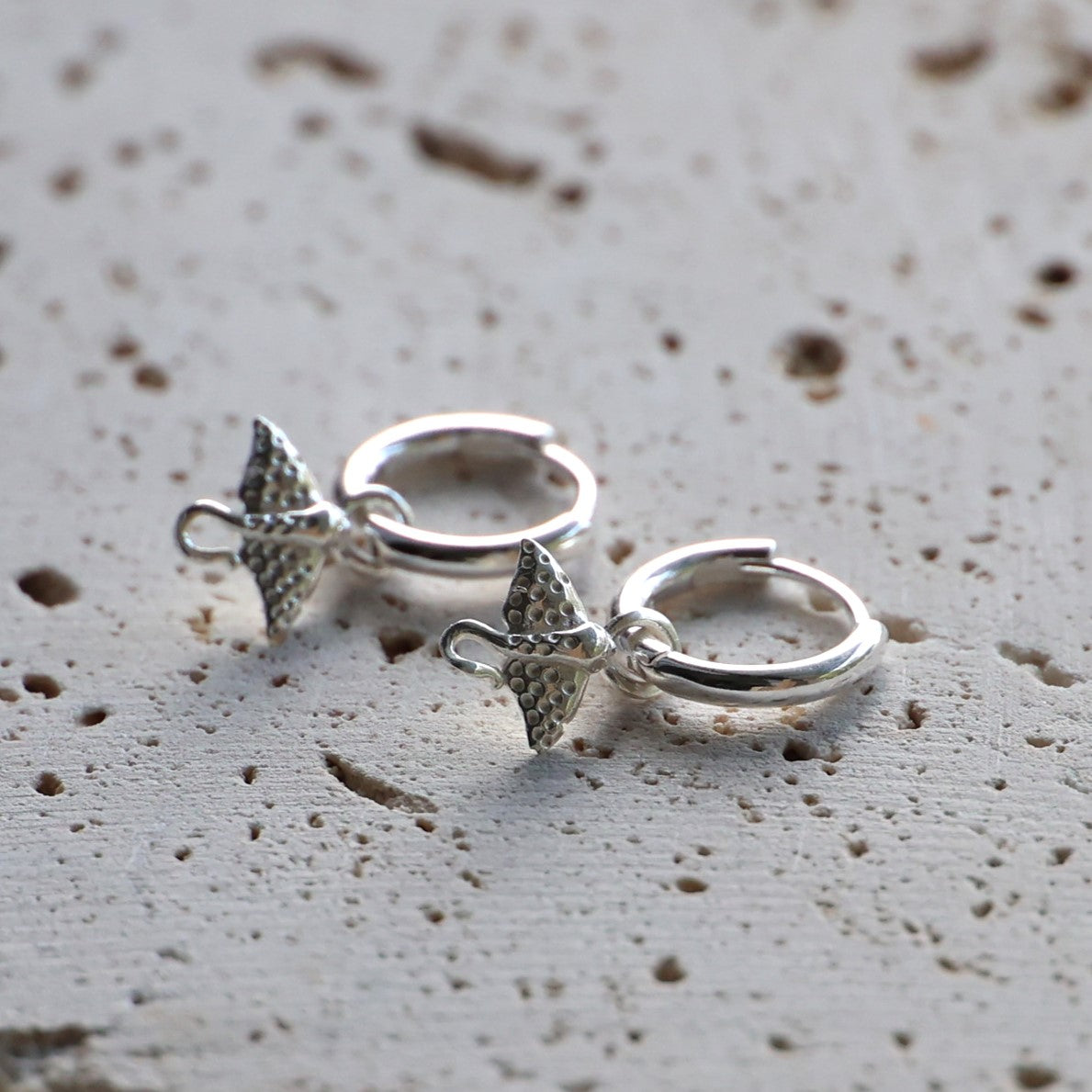 Stingray Silver Huggies