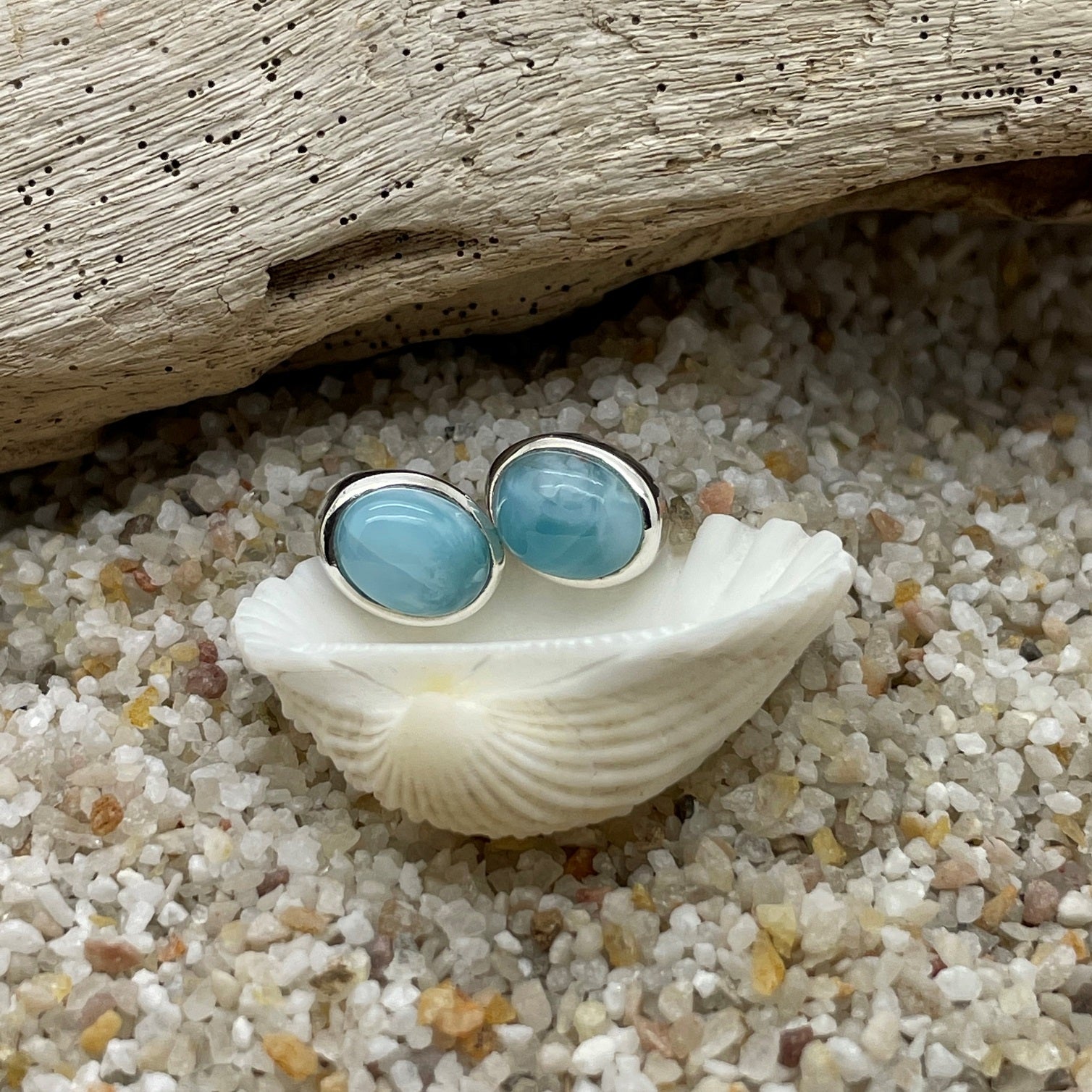 Melia Larimar Stud