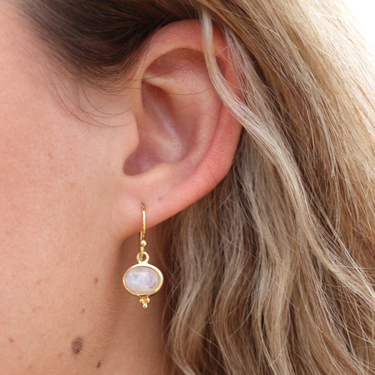 Aleta Moonstone Earring Gold