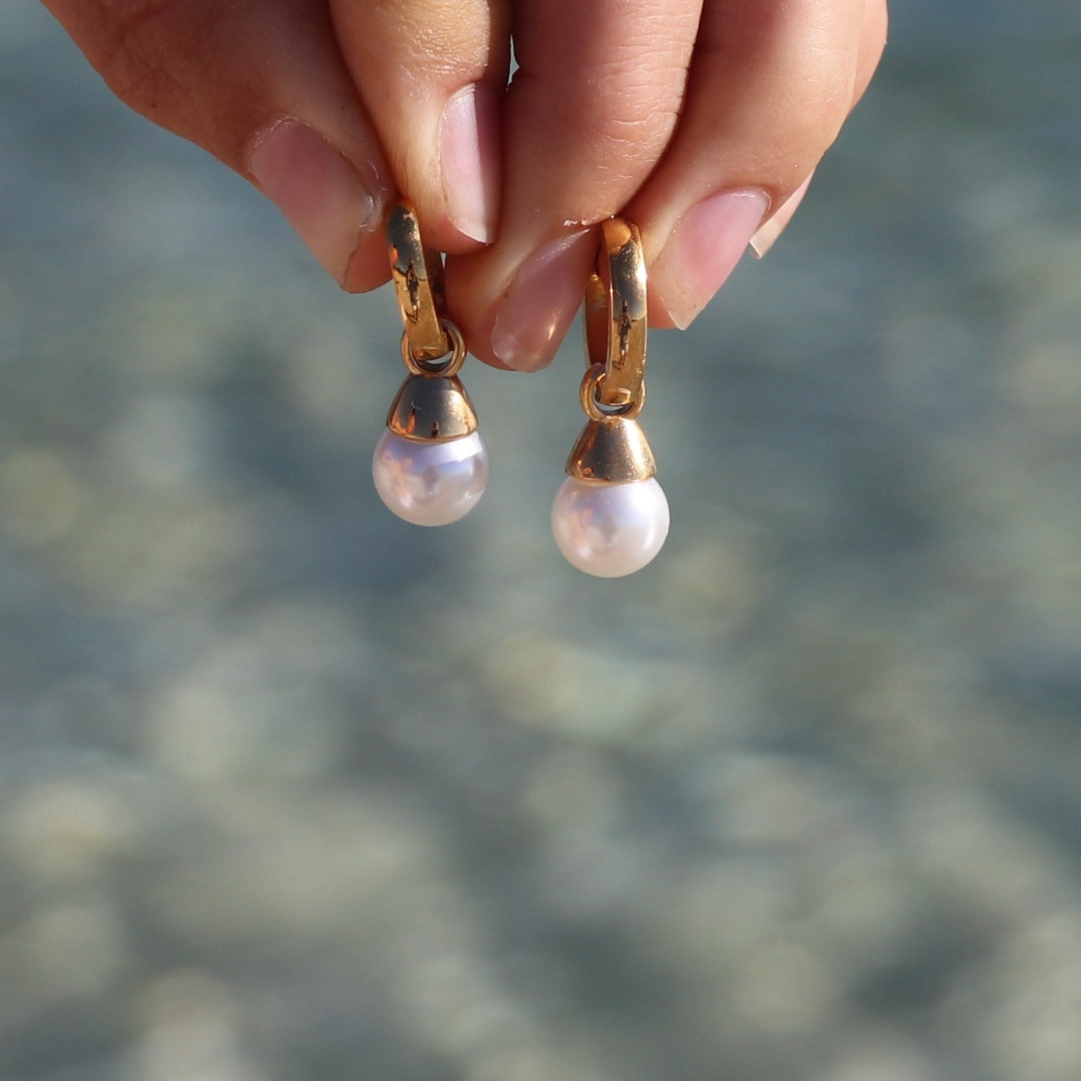 Shell Pearl Hoop Rose Gold or Gold
