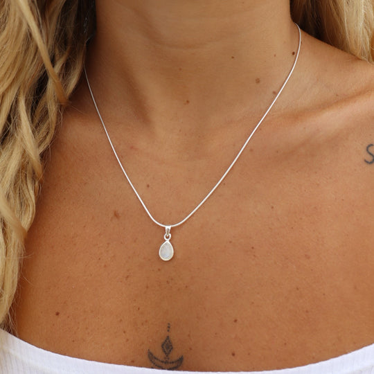 Tallulah Necklace Rainbow Moonstone