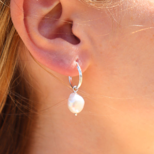 Tessa Pearl Hoop Silver Large