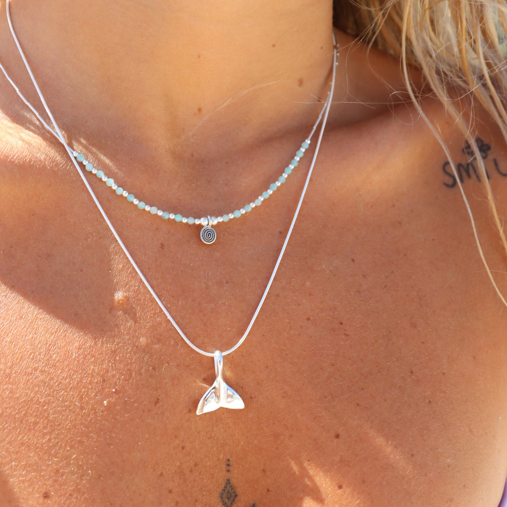 Artio Whale Tail Necklace