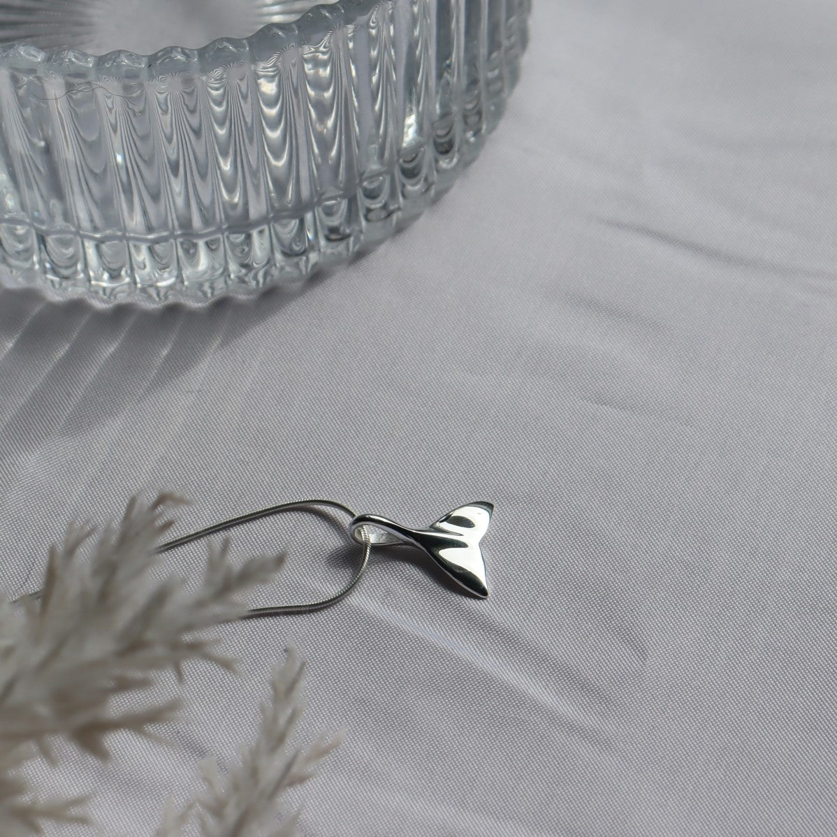 Artio Whale Tail Necklace WHOLESALE