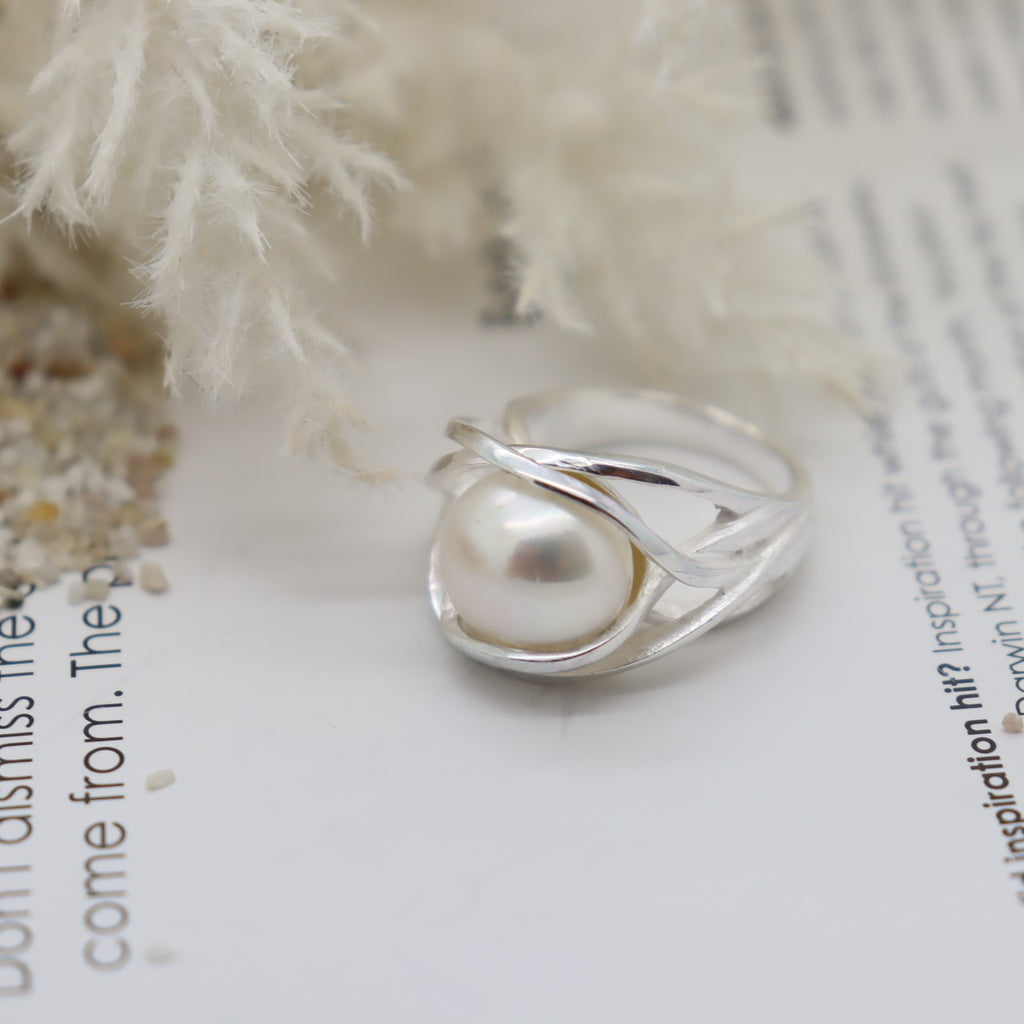Capture Pearl Ring