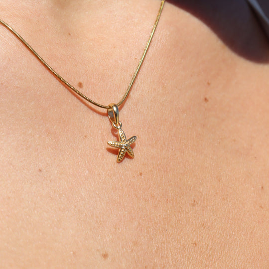 Petite Starfish Necklace Gold WHOLESALE
