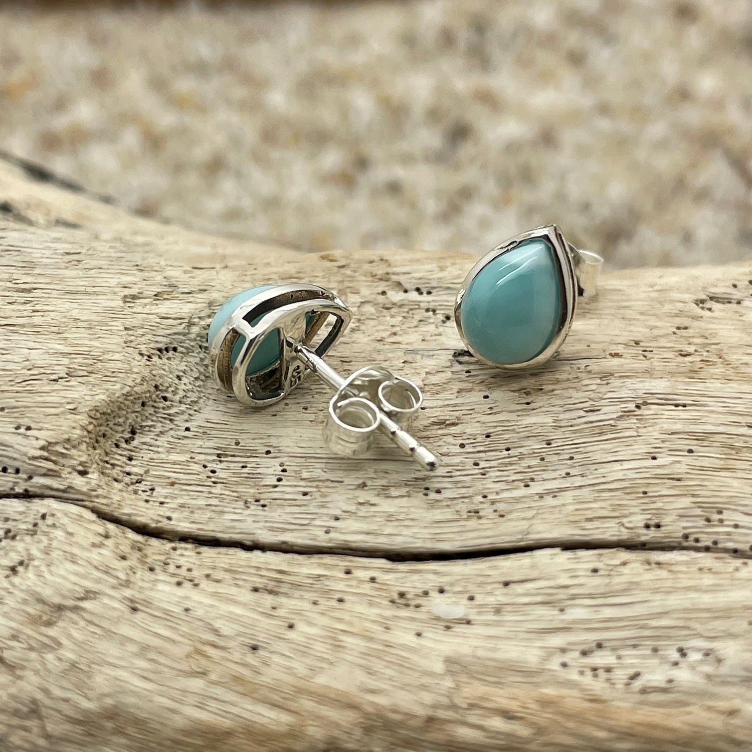 Clio Larimar Stud