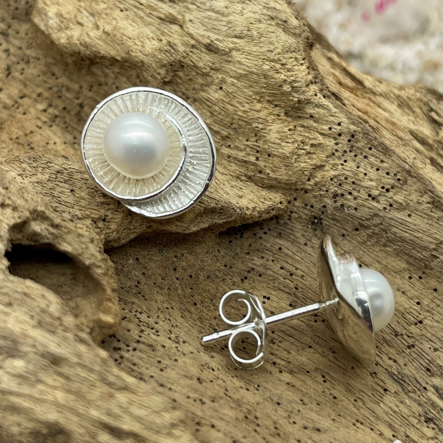 Ammonite Pearl Stud WHOLESALE